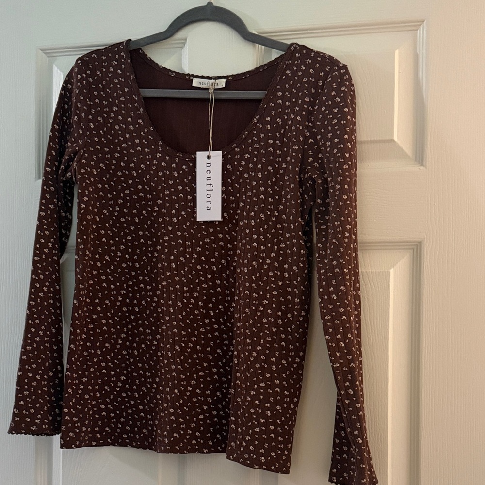 Neuflore Brown Floral Scoop-Neck Long Sleeve Tee